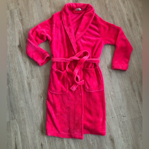 Fuzzy hot pink housecoat - Picture 1 of 3